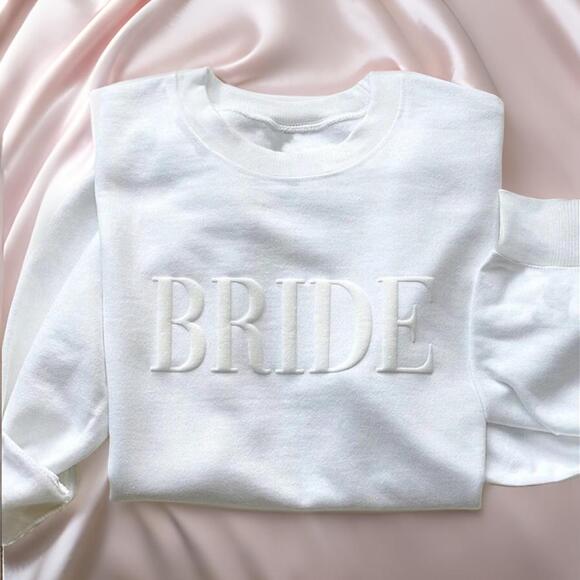 New Small White Embossed "Bride" Pullover Crew Sweater Bridal Bachelorette Party - Picture 2 of 5